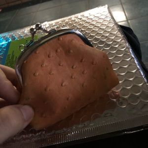 Metropolitan coin purse keychain attachable roomy pink peach vintage chick